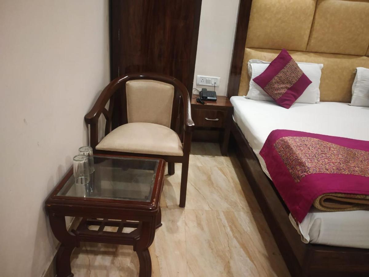 Adb Rooms Hotel Indo Continental ニューデリー エクステリア 写真