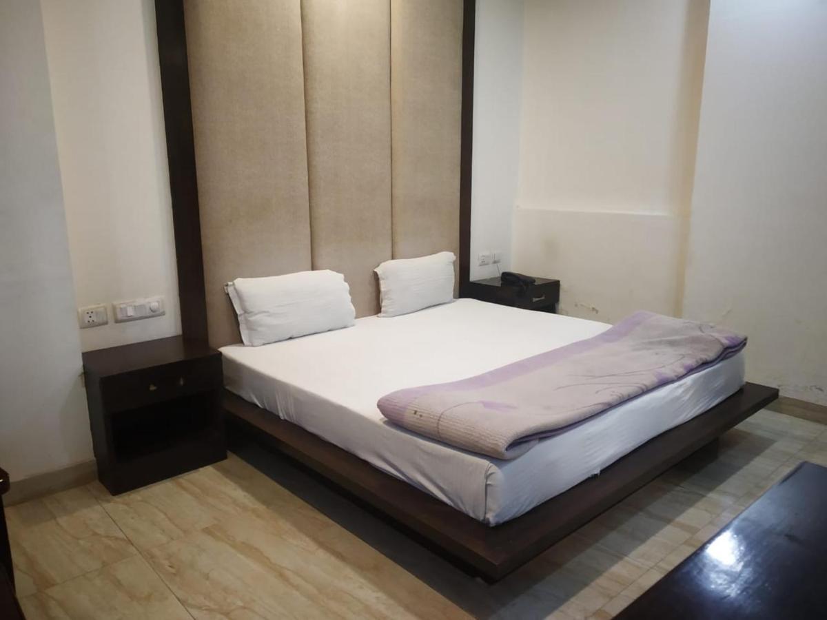 Adb Rooms Hotel Indo Continental ニューデリー エクステリア 写真