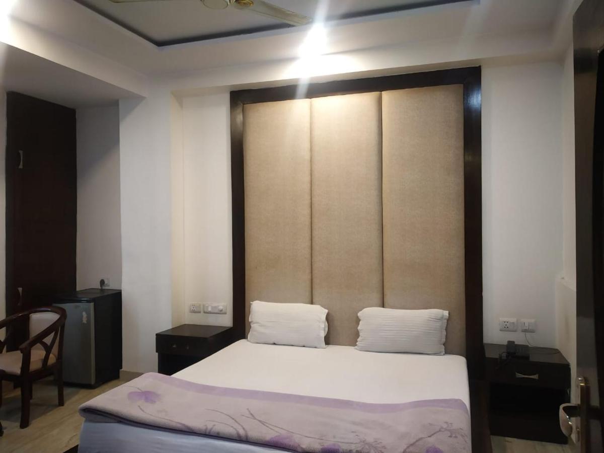 Adb Rooms Hotel Indo Continental ニューデリー エクステリア 写真