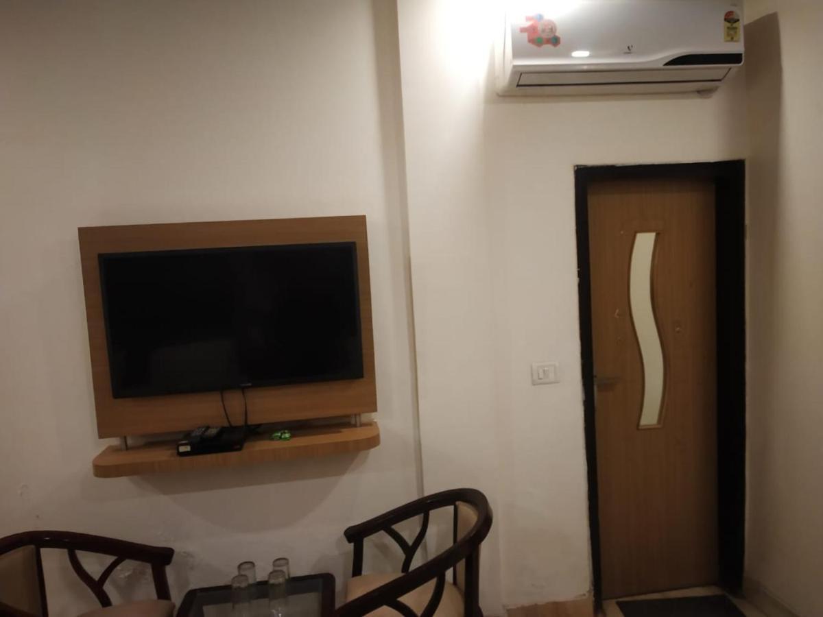 Adb Rooms Hotel Indo Continental ニューデリー エクステリア 写真