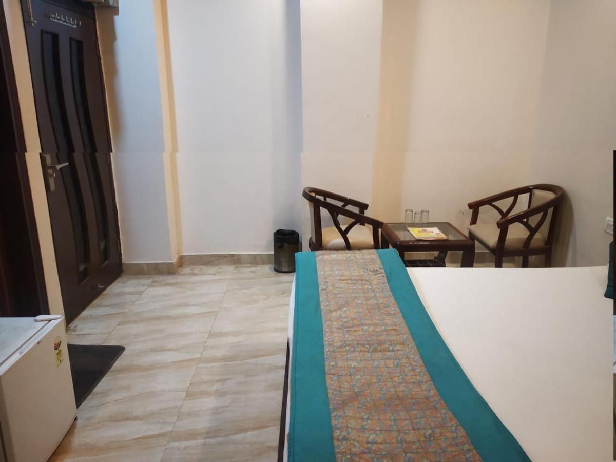 Adb Rooms Hotel Indo Continental ニューデリー エクステリア 写真
